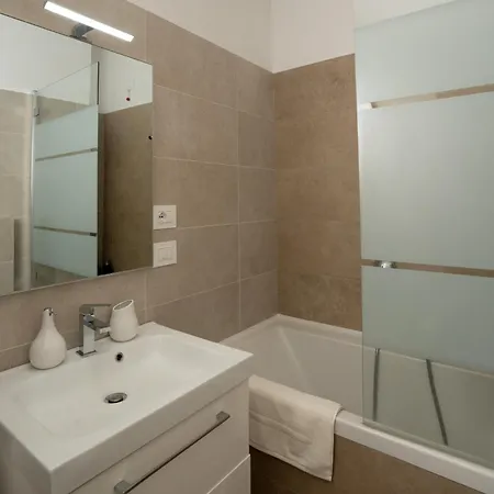 Ancient アパート *